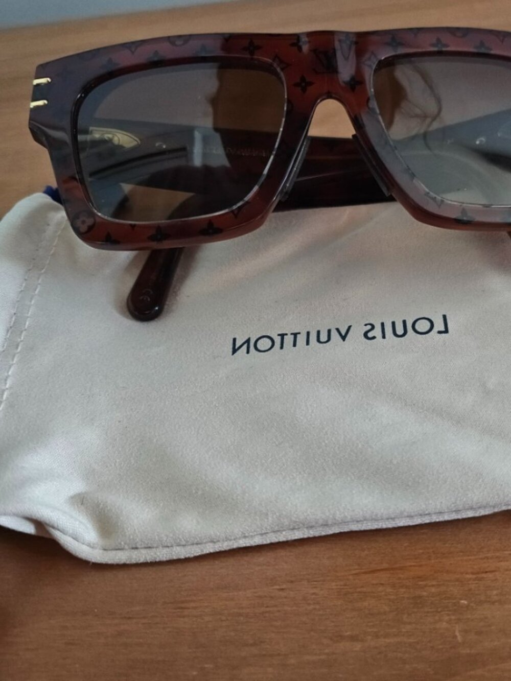LOUIS VUITTON LV Blade Sunglasses - Picture 3 of 5